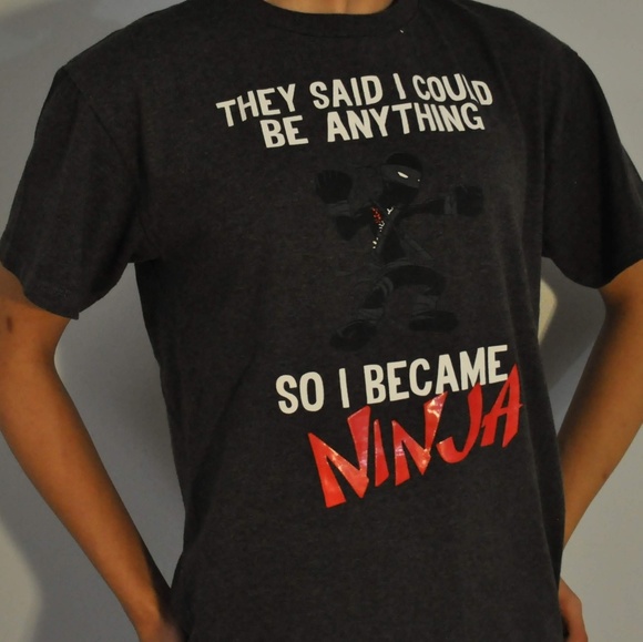 ☆ Graphic Tee ☆ - Picture 2 of 7